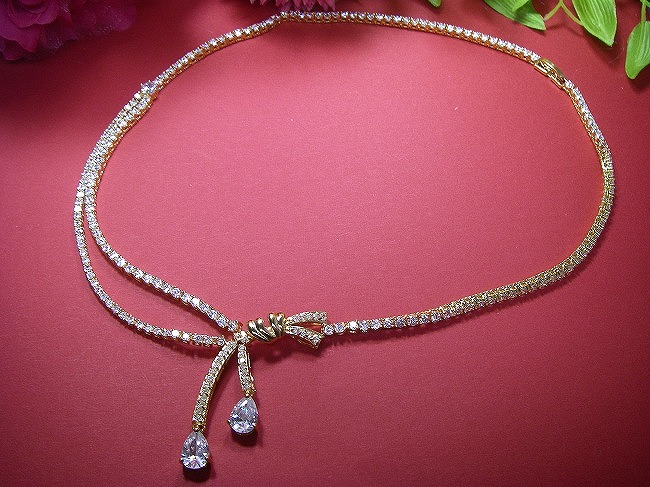 �e�j�X�l�b�N���X�@�L���[�r�b�N�W���R�j�A