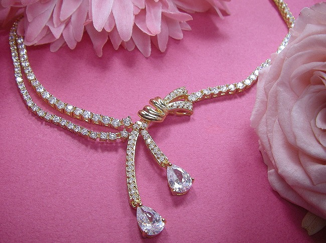 �e�j�X�l�b�N���X�@�L���[�r�b�N�W���R�j�A