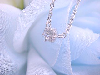 �L���[�r�b�N�W���R�j�A�̃y���_���g�@���E���h�u�����A���g�J�b�g