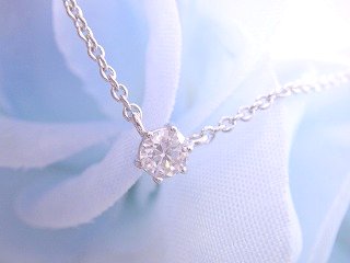 �L���[�r�b�N�W���R�j�A�̃y���_���g�@���E���h�u�����A���g�J�b�g