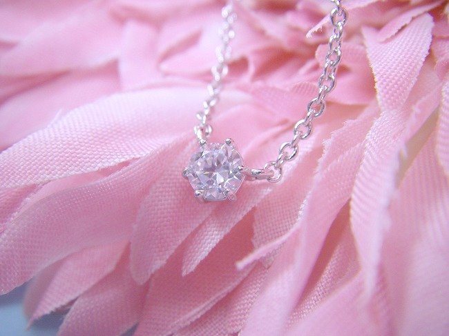 �L���[�r�b�N�W���R�j�A�̃y���_���g�@���E���h�u�����A���g�J�b�g