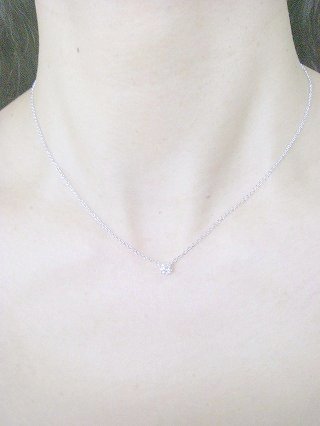 �L���[�r�b�N�W���R�j�A�̃y���_���g�@���E���h�u�����A���g�J�b�g