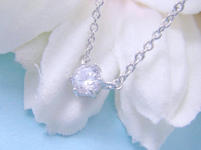 �L���[�r�b�N�W���R�j�A�̃y���_���g�@���E���h�u�����A���g�J�b�g