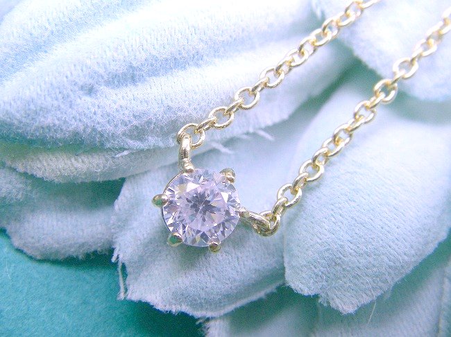 �L���[�r�b�N�W���R�j�A�̃y���_���g�@���E���h�u�����A���g�J�b�g