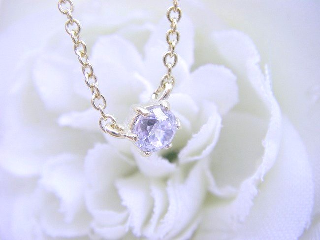 �L���[�r�b�N�W���R�j�A�̃y���_���g�@���E���h�u�����A���g�J�b�g