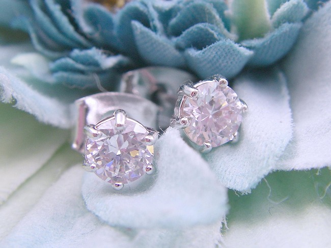 �L���[�r�b�N�W���R�j�A�E�A�N�Z�T���[�@�C�������O