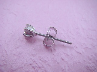 �L���[�r�b�N�W���R�j�A�E�A�N�Z�T���[�@�C�������O