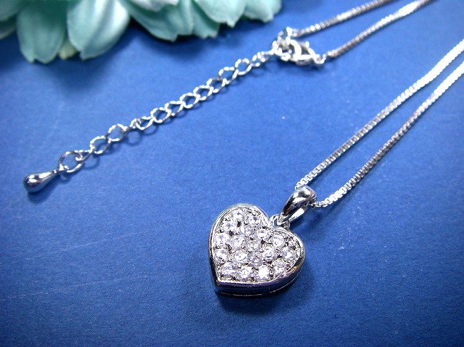 CZ�@�L���[�r�b�N�W���R�j�A�@�y���_���g�@�n�[�g�@�p���F