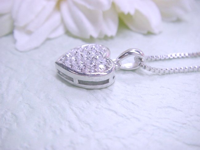 CZ�@�L���[�r�b�N�W���R�j�A�@�y���_���g�@�n�[�g�@�p���F