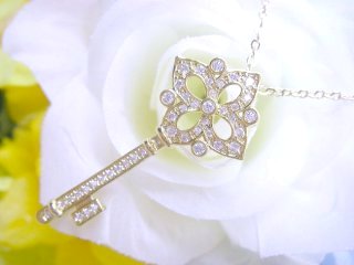 �L�[�i���j���`�[�t�@�y���_���g