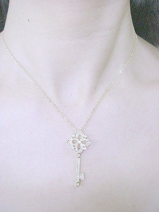 �i�l�t�j�N���[�o�[���L�[�i���j���`�[�t�@�y���_���g