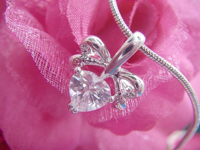 �i�l�t�j�N���[�o�[���L�[�i���j���`�[�t�@�y���_���g