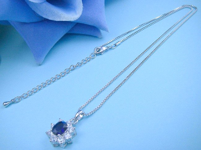 �y���_���g�@�@�A�N�Z�T���[