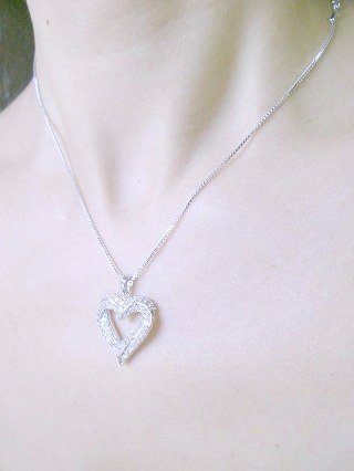 �I�[�v���n�[�g�@CZ�@�L���[�r�b�N�W���R�j�A�@�y���_���g�@�A�N�Z�T���[�V���b�v�@���̏��_