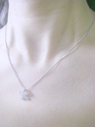 �q�g�f�@�X�^�[�t�B�b�V���@�y���_���g�@�L���[�r�b�N�W���R�j�A�E�A�N�Z�T���[