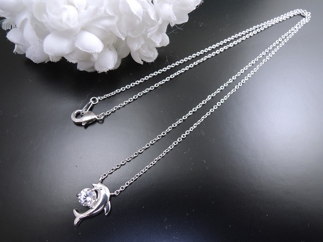 �n�[�g�@�p���F�@�y���_���g�E�l�b�N���X