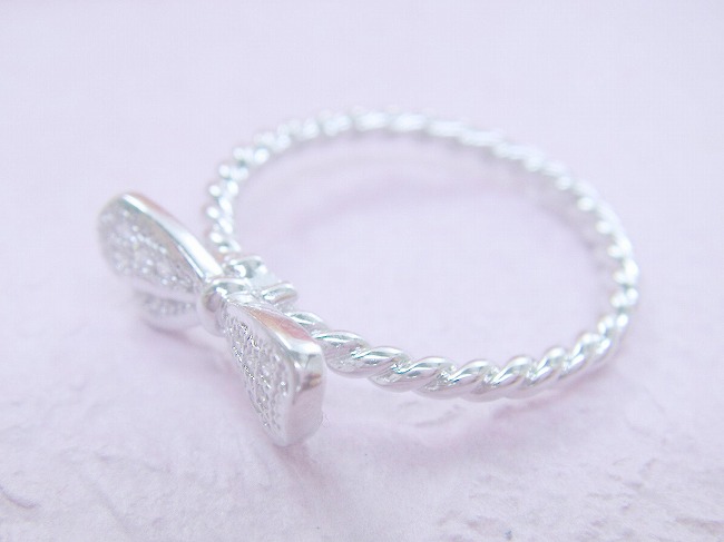 ���{�����`�[�t�@�����O�@�L���[�r�b�N�W���R�j�A�E�A�N�Z�T���[