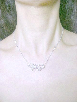 �L���[�r�b�N�W���R�j�A�̃y���_���g�@���{�����`�[�t