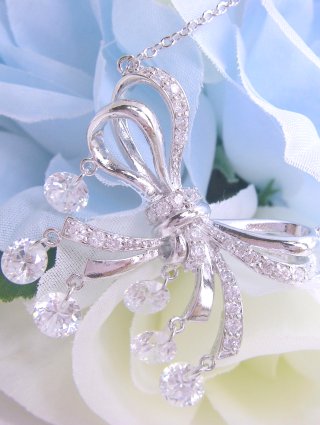 ���{�����`�[�t�@�L���[�r�b�N�W���R�j�A�̃y���_���g