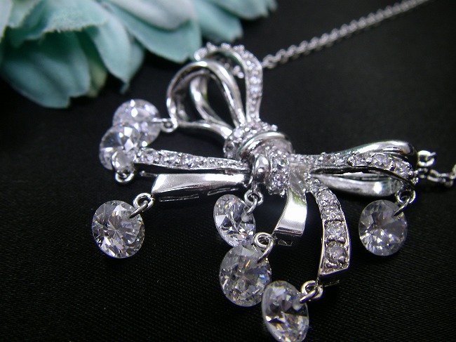 �L���[�r�b�N�W���R�j�A�̃y���_���g�@���{�����`�[�t