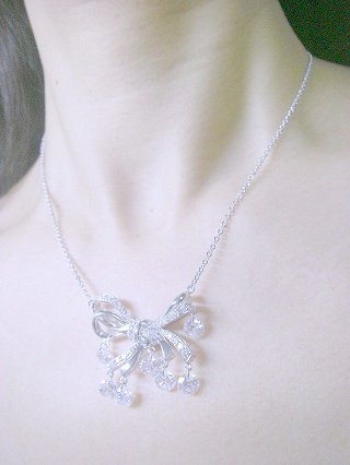 �L���[�r�b�N�W���R�j�A�̃y���_���g�@���{�����`�[�t