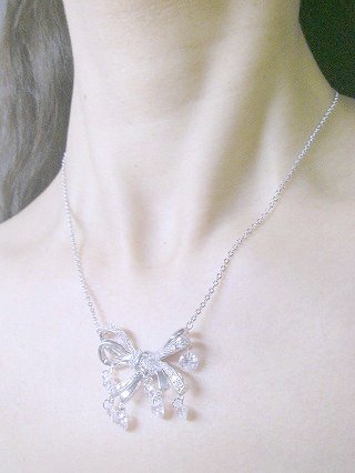 ���{�����`�[�t�@�L���[�r�b�N�W���R�j�A�̃y���_���g