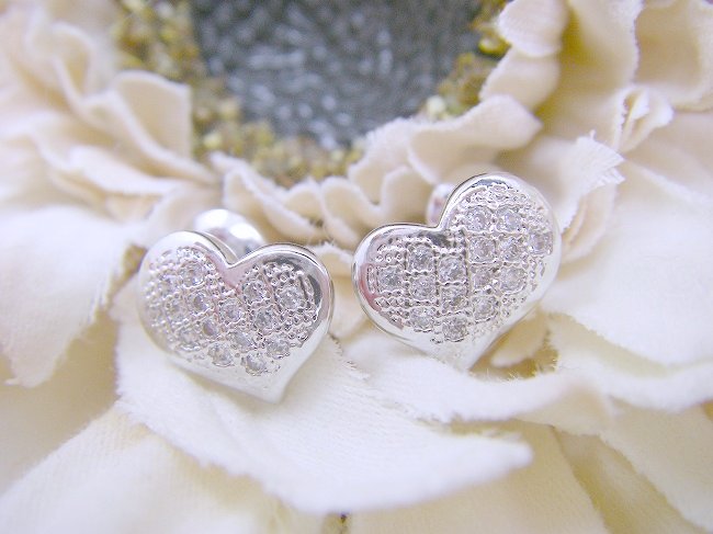 �}�C�N���p���F�@CZ�A�N�Z�T���[�@�L���[�r�b�N�W���R�j�A�@�s�A�X�@�n�[�g���`�[�t