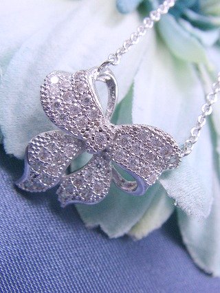 �L���[�r�b�N�W���R�j�A�̃y���_���g�@���{�����`�[�t