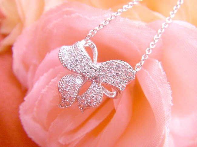 �L���[�r�b�N�W���R�j�A�̃y���_���g�@���{�����`�[�t