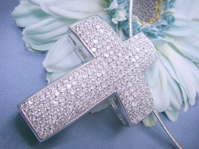 cz�A�N�Z�T���[�@�I���K�E�l�b�N���X �N���X���`�[�t