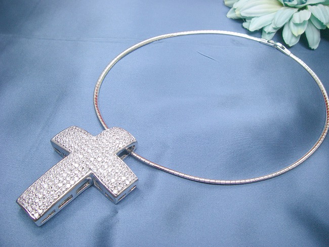 cz�A�N�Z�T���[�@�I���K�E�l�b�N���X �N���X���`�[�t