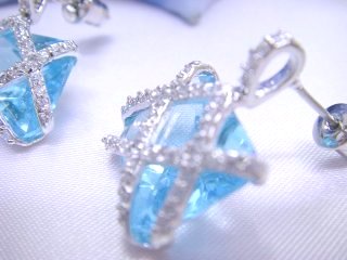 �_���A�@���C�g�u���[�ECZ�s�A�X�E�A�N�Z�T���[