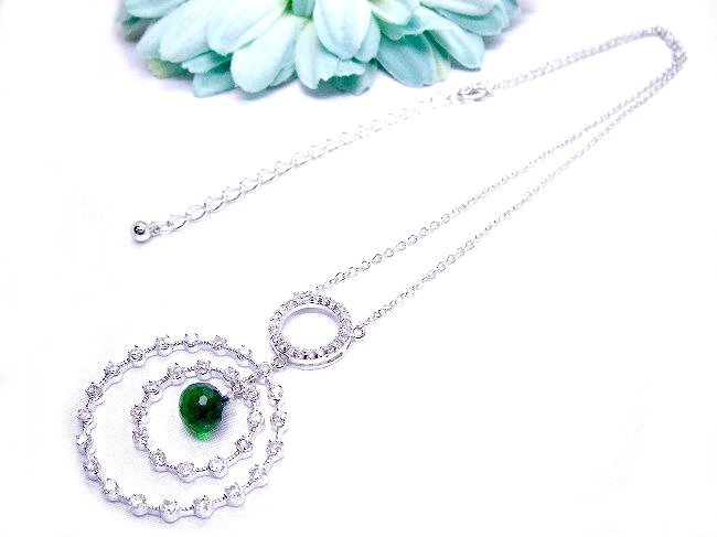 �L���[�r�b�N�W���R�j�A�E�A�N�Z�T���[�@�y���_���g