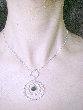 �L���[�r�b�N�W���R�j�A�E�A�N�Z�T���[�@�y���_���g