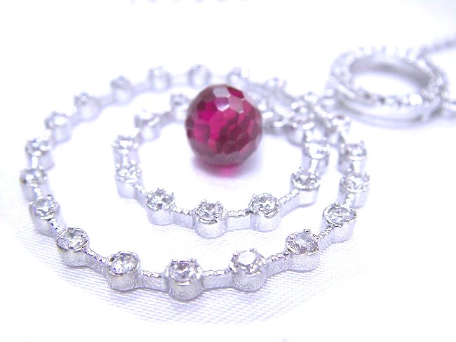 �L���[�r�b�N�W���R�j�A�E�A�N�Z�T���[�@�y���_���g