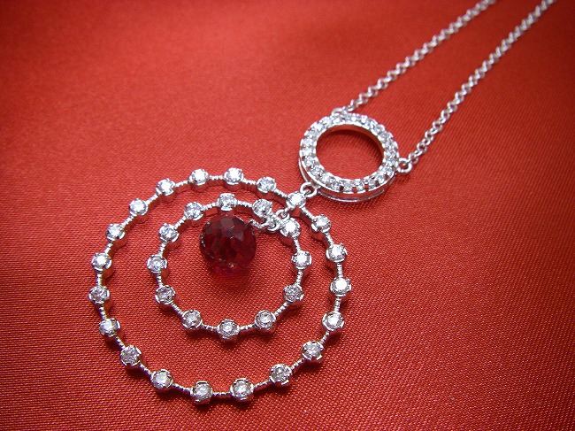 �L���[�r�b�N�W���R�j�A�E�A�N�Z�T���[�@�y���_���g