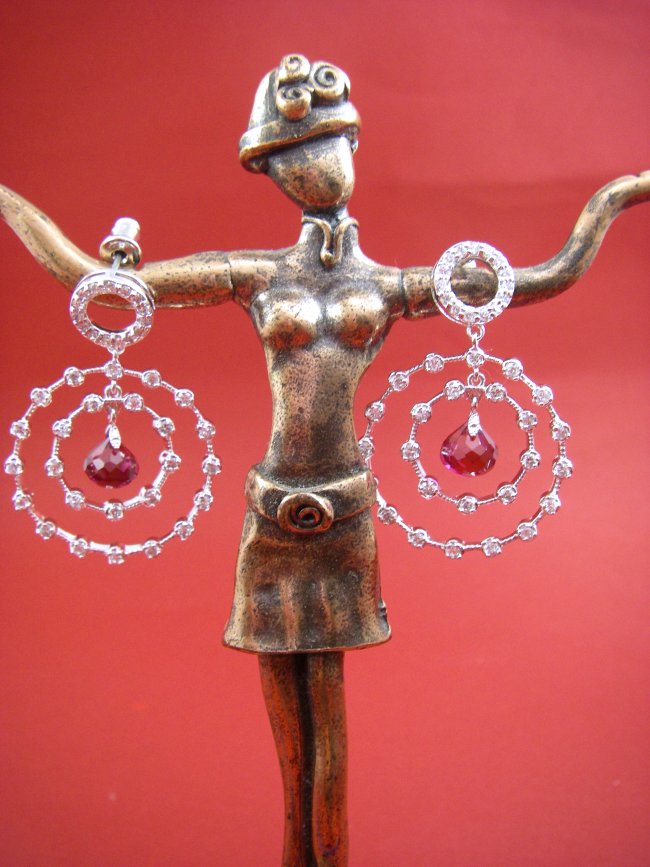 �L���[�r�b�N�W���R�j�A�E�A�N�Z�T���[�@�s�A�X