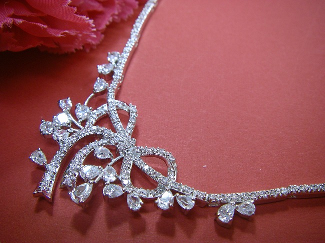 ���{�����`�[�t�@�L���[�r�b�N�W���R�j�A�E�l�b�N���X