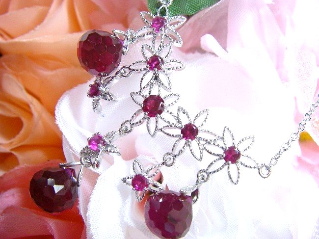 �L���[�r�b�N�W���R�j�A�E�A�N�Z�T���[�@�y���_���g