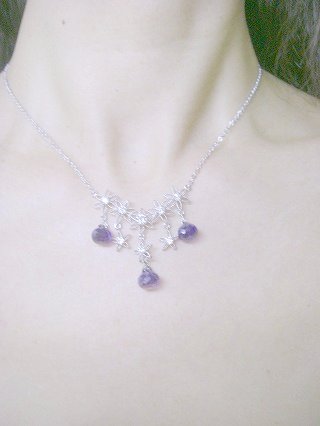 �L���[�r�b�N�W���R�j�A�E�A�N�Z�T���[�@�y���_���g