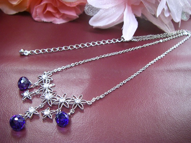 �L���[�r�b�N�W���R�j�A�E�A�N�Z�T���[�@�y���_���g