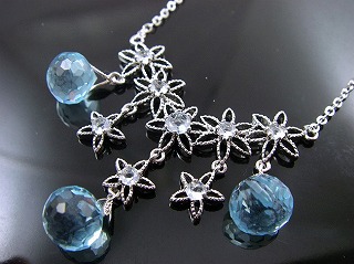 �L���[�r�b�N�W���R�j�A�E�A�N�Z�T���[�@�y���_���g