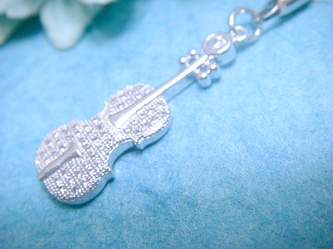 �L���[�r�b�N�W���R�j�A�̌g�уX�g���b�v�@����