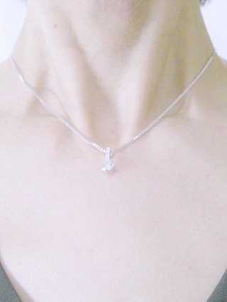 �L���[�r�b�N�W���R�j�A�̃y���_���g