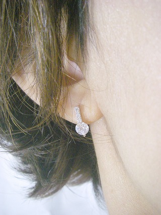 �L���[�r�b�N�W���R�j�A�E�A�N�Z�T���[�@�C�������O