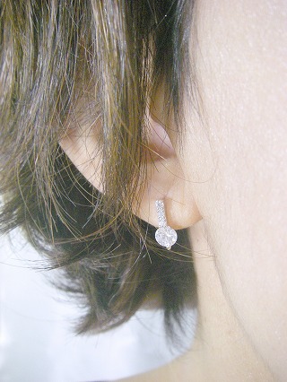 �L���[�r�b�N�W���R�j�A�E�A�N�Z�T���[�@�C�������O