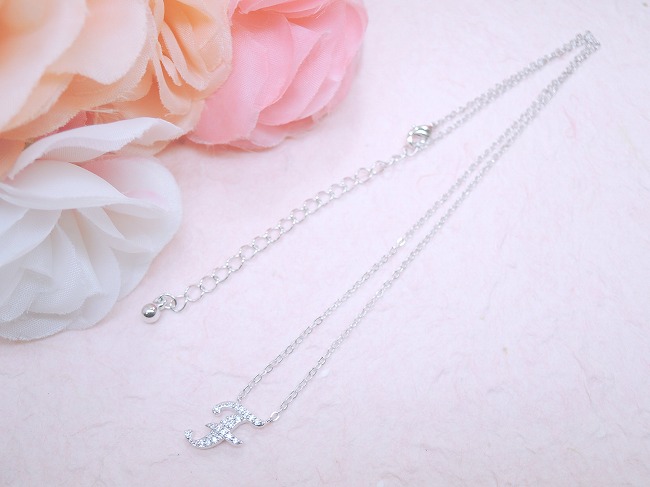 �C�j�V�����@�y���_���g