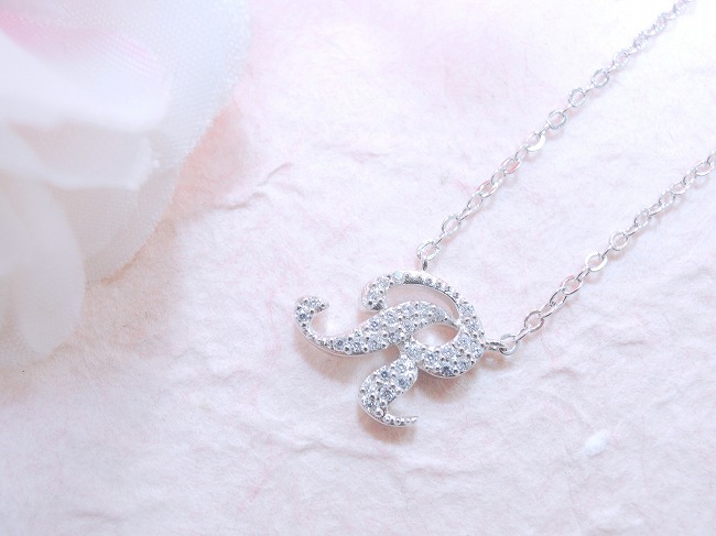 �C�j�V�����@�y���_���g