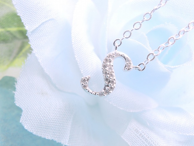 �C�j�V�����@�y���_���g