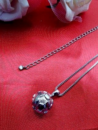 �N���X�i�\���ˁj�@�y���_���g�@�A�N�Z�T���[